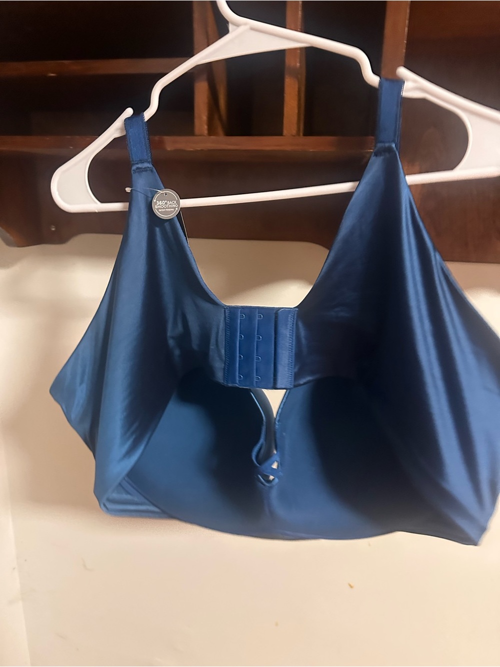 Smooth Support Full-Coverage Bra in Deep Blue - Picture 2 of 2